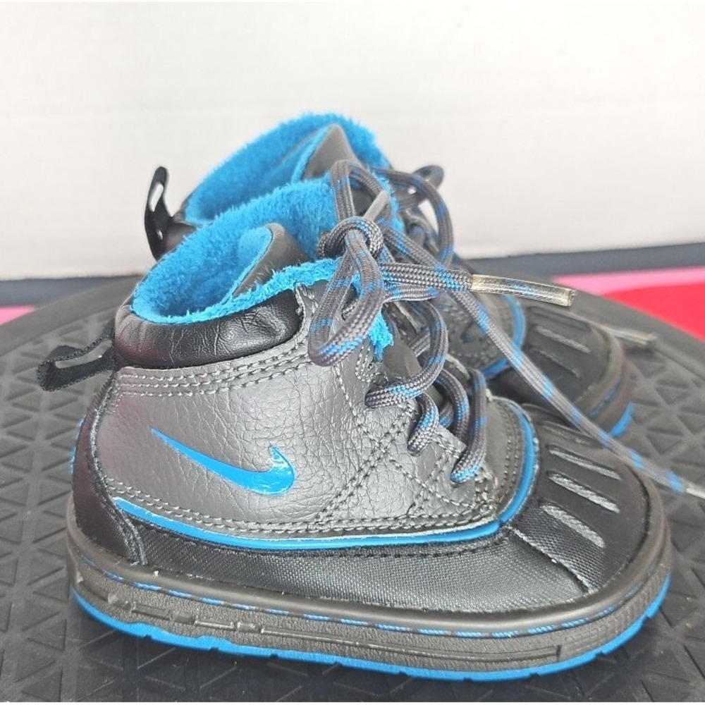 Nike Woodside ACG Boots Size US 5C Blue Black Duck Boots‎ Boy's Toddler